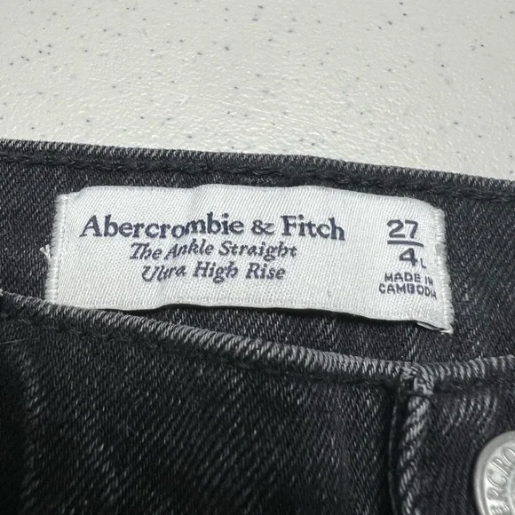 Abercrombie & Fitch Ultra High Rise The Ankle Straight Jeans Size 4L - Picture 11 of 12